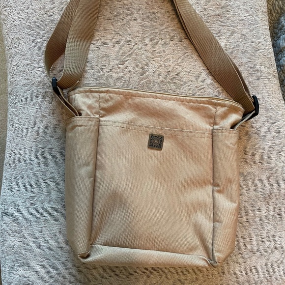 The Perfect Pocketbook bag - Picture 1 of 4